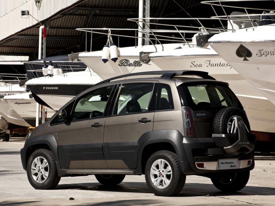  Fiat Idea Adventure 2010 года  (фото 6 из 16)